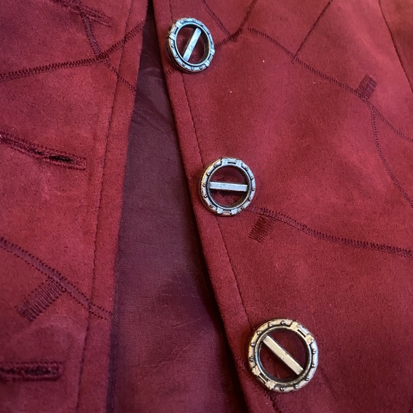 Ou Empereur Ou Rien embroidered blazer jacket in burgundy - Picture 8 of 9